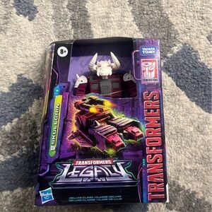 Skullgrin Action Figure - Purple and White